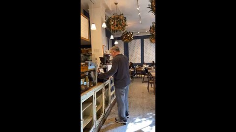 Alec Baldwin Punches Karen’s Phone Because He Doesn’t Say “Free Palestine” In A Coffee Shop