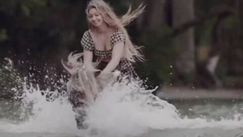 Lovely Horse ride moments - beautiful lady enjoying horse 🐎 ride in the water