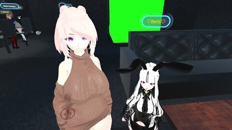 "Why are your boobs bigger than hers?" | VRChat