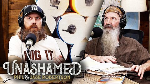 Jase Takes Issue with Toilet Tissue & Phil’s Backwoods Advice for Your Bum | Ep 668
