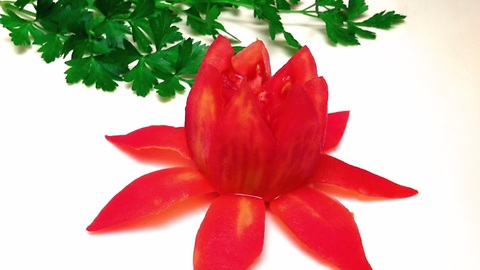 Comment une fleur de lotus en tomate