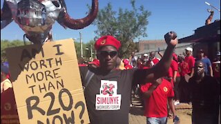 UPDATE 1 - Protesters at Saftu march mock President Ramaphosa (BFJ)