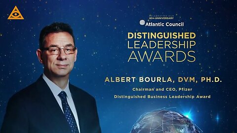Pfizer CEO Albert Bourla receiving 2021 Distinguished Business Leadership Award.