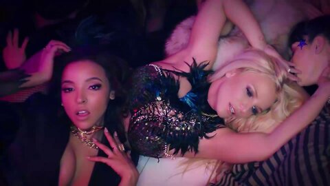 Britney Spears & Tinashe - Slumber Party