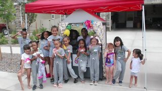 Green Valley Ranch girls launch snack, toy pop-up shop to learn about business