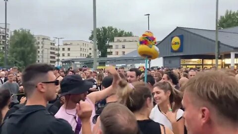 🇺🇦🇺🇦🇺🇦 Zug der Liebe 2022 - Follow the Yellow Duck - Part 6 - Heinrich-Heine-Straße #zugderliebe2022