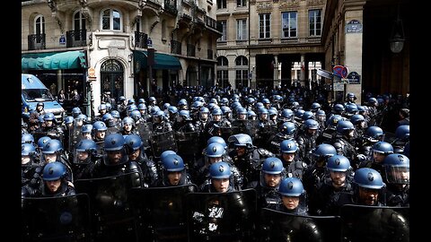 Peacful Protests Turn Violent in Paris and Esculate Very Quickly 13-04-2023