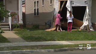 City of Detroit installs guard rails to prevent crashes