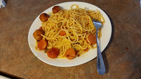 How cook noodles with Meat Boll, Chicken Sausages and vegetables #NoodleswithMeatboll #PunjabiFood