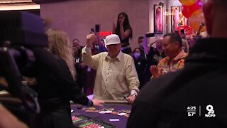 Pete Rose places first bet at Hard Rock Casino