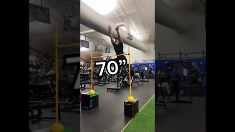 70" 😲🤯🚀 (LINK IN DESCRIPTION FOR VERTICAL JUMP TRAINING) #Shorts