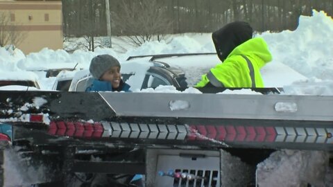 Erie County drivers retrieve towed cars stuck in lake effect snow storm