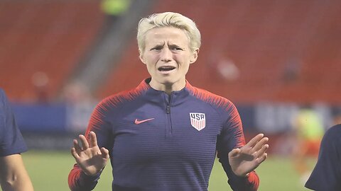 Megan Rapinoe Plays Final NWSL Game in HALF-EMPTY Stadium