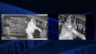 Fort Myers Police looking for burglary suspect