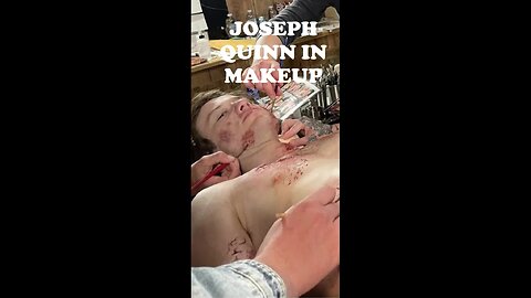 Joseph Quinn Gets Bat Bite Wounds (Makeup video) - ST4 bts