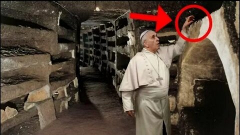 Υοu Won't Βelieve What Τhe Vatican Was Just Discοvered Hiding! (Something Very Βizarre) About & More