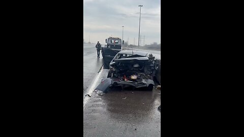 Mercedes Accident On Highway 403