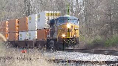 CSX Intermodal Train from Lodi, Ohio with Defect Detector