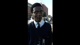 SOUTH AFRICA - KwaZulu-Natal - Interviews surrounding the Jacob Zuma trial (Videos) (GjU)
