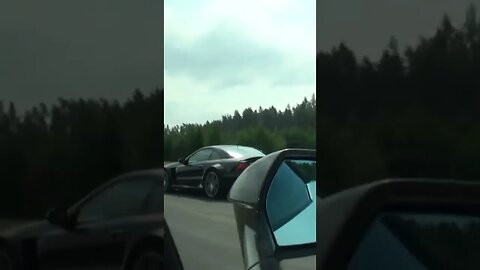 Lamborghini Gallardo LP570-4 Performante vs Mercedes SL65 AMG Black Series