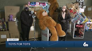 Albertsons makes huge donation for Toys for Tots