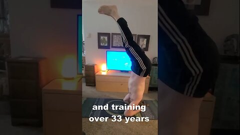 Yoga Training 🧘 with Paul White Gold Eagle on Patreon and Youtube Memberships (Headstand)