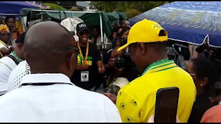 Ramaphosa goes shopping at ANC conference (EHp)