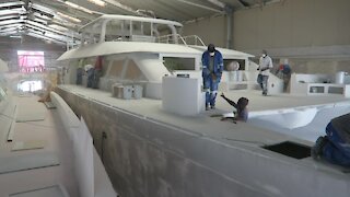 SOUTH AFRICA - Cape Town - Boat building (Video) (ei6)