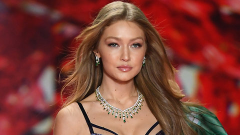 Gigi Hadid Afraid Of Open Toilet Seats