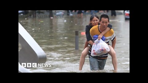 HUNDREDS OF THOUSANDS EVACUATED AS FLOODS RAVAGE SOUTHERN CHINA - BBC NEWS