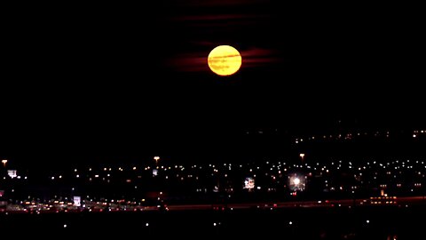 Moonrise over Henderson Nevada Timelapse CCR-Bad Moon Rising