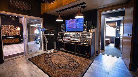 Doctor's Office to RECORDING STUDIO.. (studio tour)