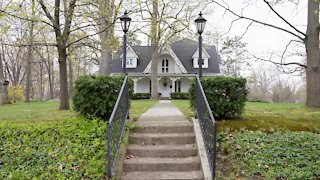 A look inside one of Eaton Rapids historical homes