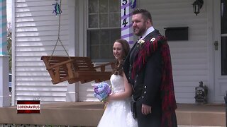 De Pere couple gets married