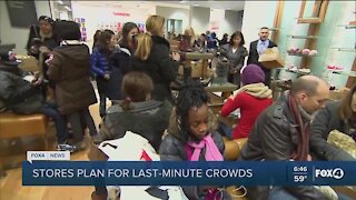 Stores prep for final holiday shopping weekend