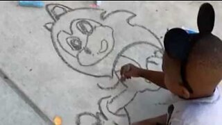 Menino de 5 anos tem talento enorme para desenhar!