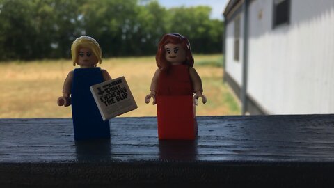 resistace chicks lego minifigs!!