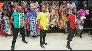 SOUTH AFRICA - Johannesburg - Soweto Gospel Choir (Video) (k7T)