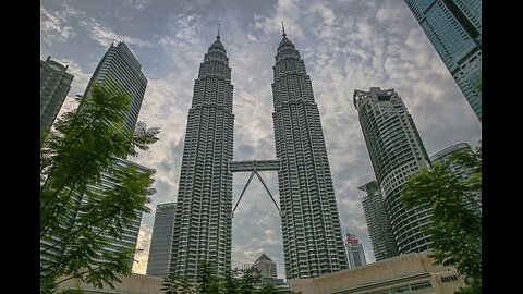 Sky High ! - The Top 10 Tallest Buildings In The World !