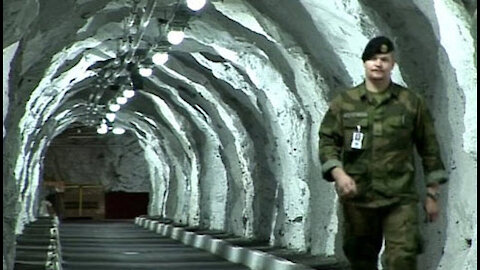 Phil Schneider Lecture - Dulce Deep Underground Military Base - The Alien Agenda