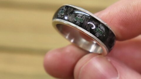 How to make a silver, carbon fiber and glowing eye skull ring