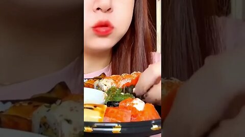 Niu Niu Mukbang ASMR Show: Eating Tiểu Tỷ Tỷ Niu Niu #mukbangeatingasmr #sushiasmr #niuniu #viral