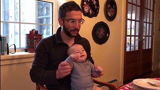 Dad uses baby for 'drum solo' in adorable footage