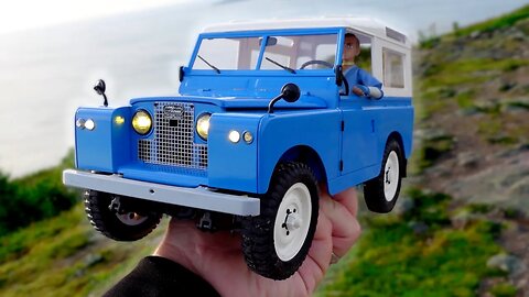 Incredible Scale RC Land Rover Series II - FMS