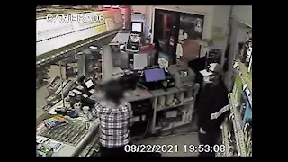 County Line Market robbery in Delano caught on video