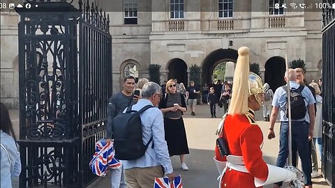 Can have my picture taken with you no bye #horseguardsparade