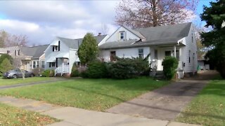 'Our neighborhoods need the love': Maple Heights begins door-to-door house inspection program