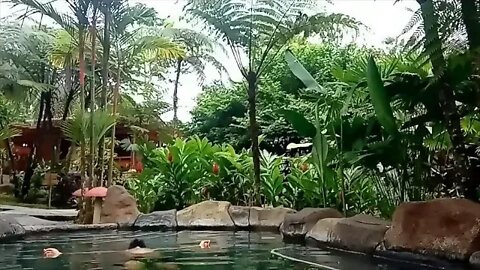 Raji - Going to the hot-springs - La Fortuna, Costa Rica