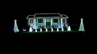 Connecticut home has 'Nutcracker' themed light show