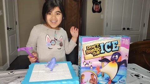 Evana VS Brother PLAY DON'T BREAK THE ICE GAME!!!